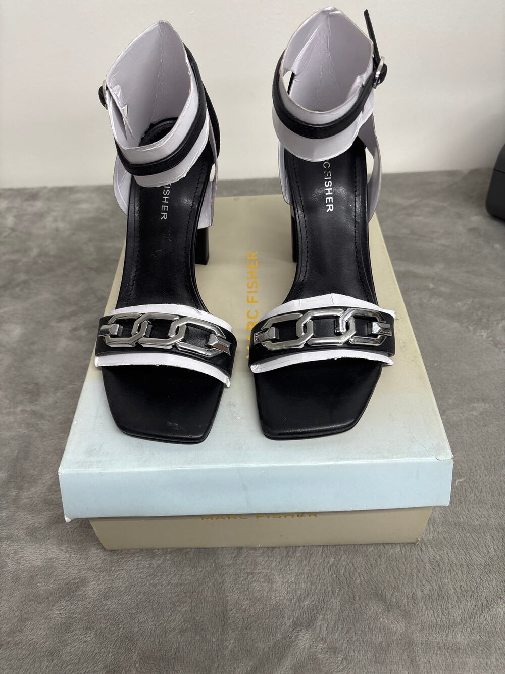Marc Fisher WINNIA Women's Black Heeled Sandals Size 6M New